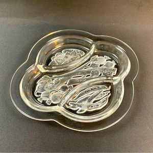 VTG Intaglio Frosted Clear Glass 3 Section Vegetable Relish Dish Serving Tray
